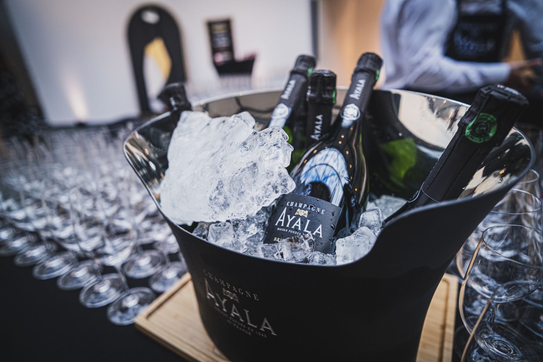 How Much Ice a Summit County Wedding Bar Actually Burns Through — Drinking Ice vs. Tub Ice, and Where to Buy It on a Busy Fall Weekend