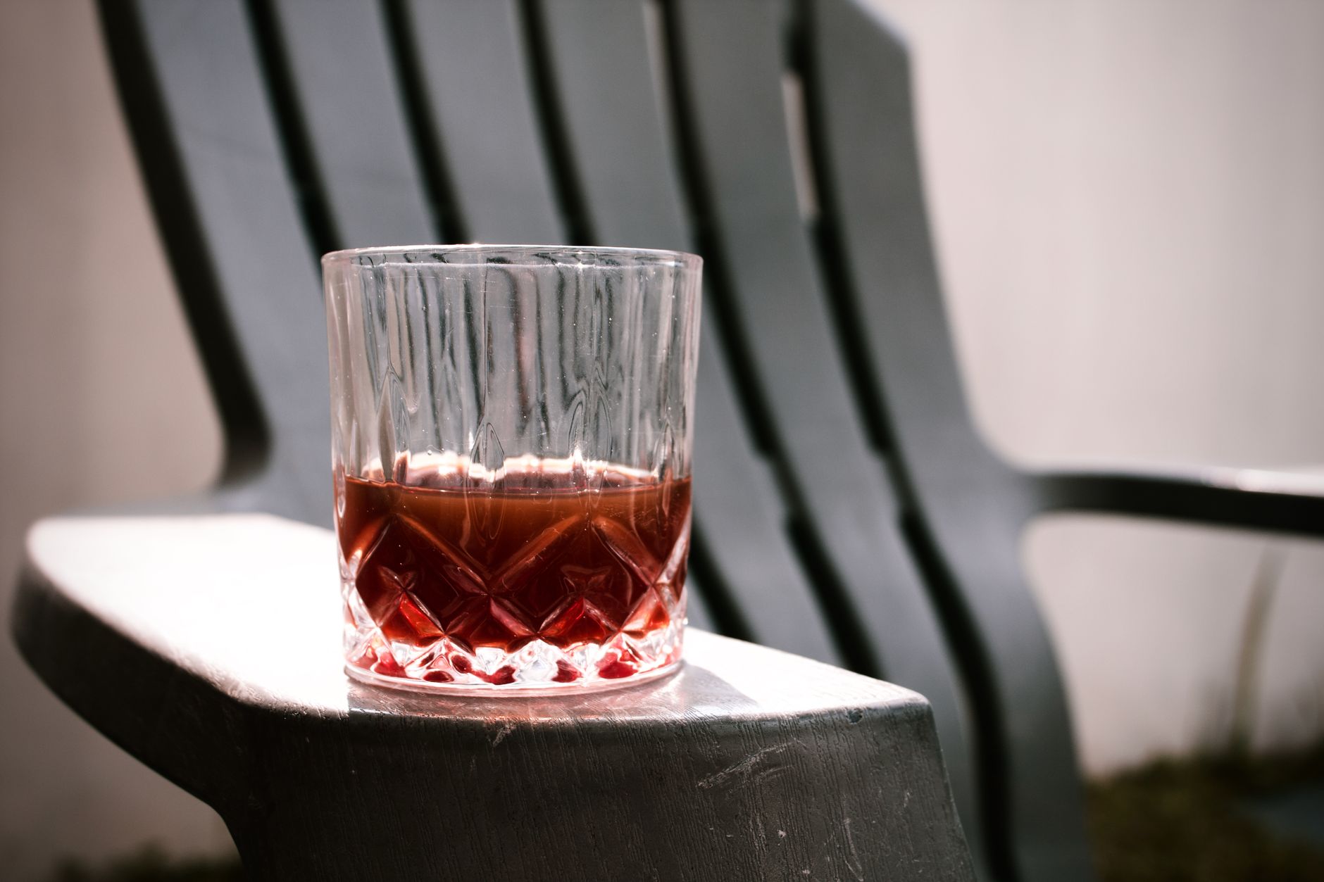 The Old Fashioned Problem: Why Bourbon Cocktails Taste Harsher at 9,000 Feet — and How to Build a Fall Spirit-Forward Bar That Works